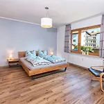 Staufenhirsch Mit Apartament *