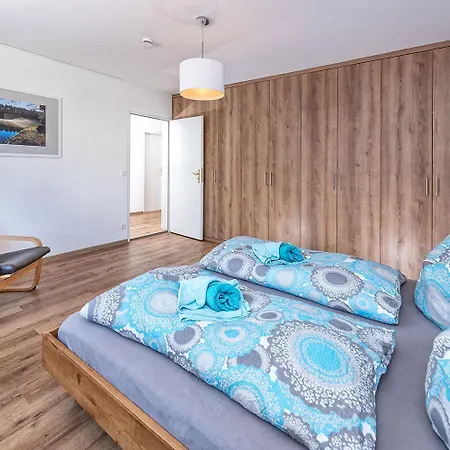 Staufenhirsch Mit Apartmán *